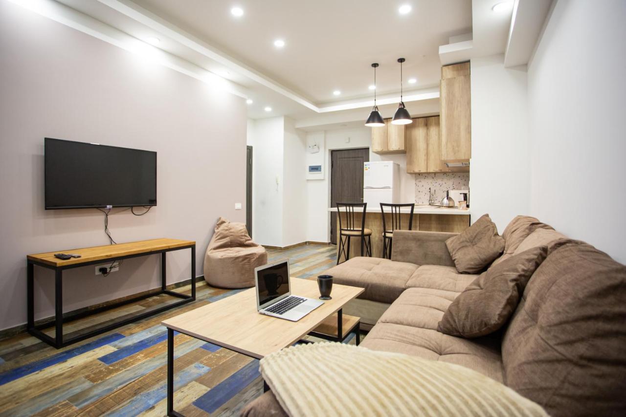 Fantastic Apartments Near Republic Square, Perfect Location, Mystreet Company Ereván Exterior foto