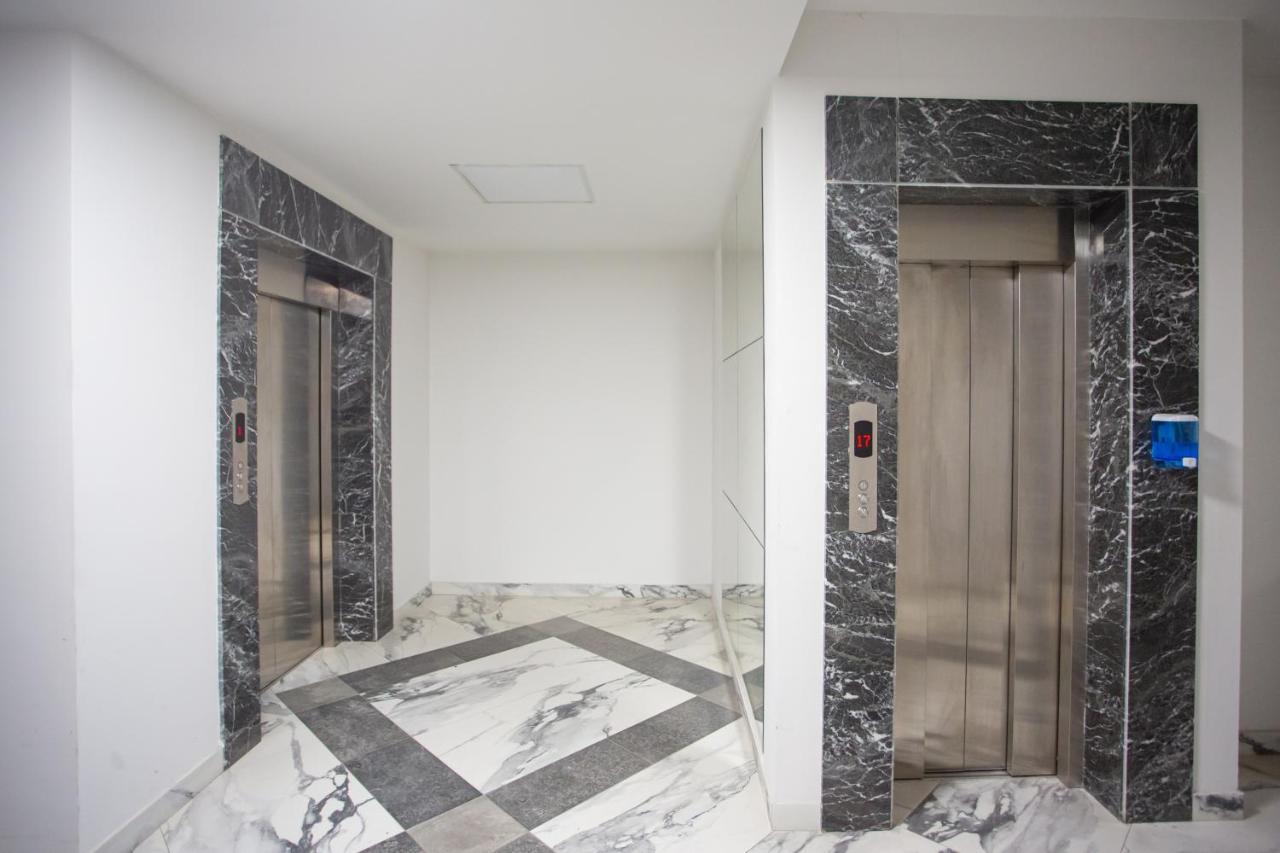 Fantastic Apartments Near Republic Square, Perfect Location, Mystreet Company Ereván Exterior foto