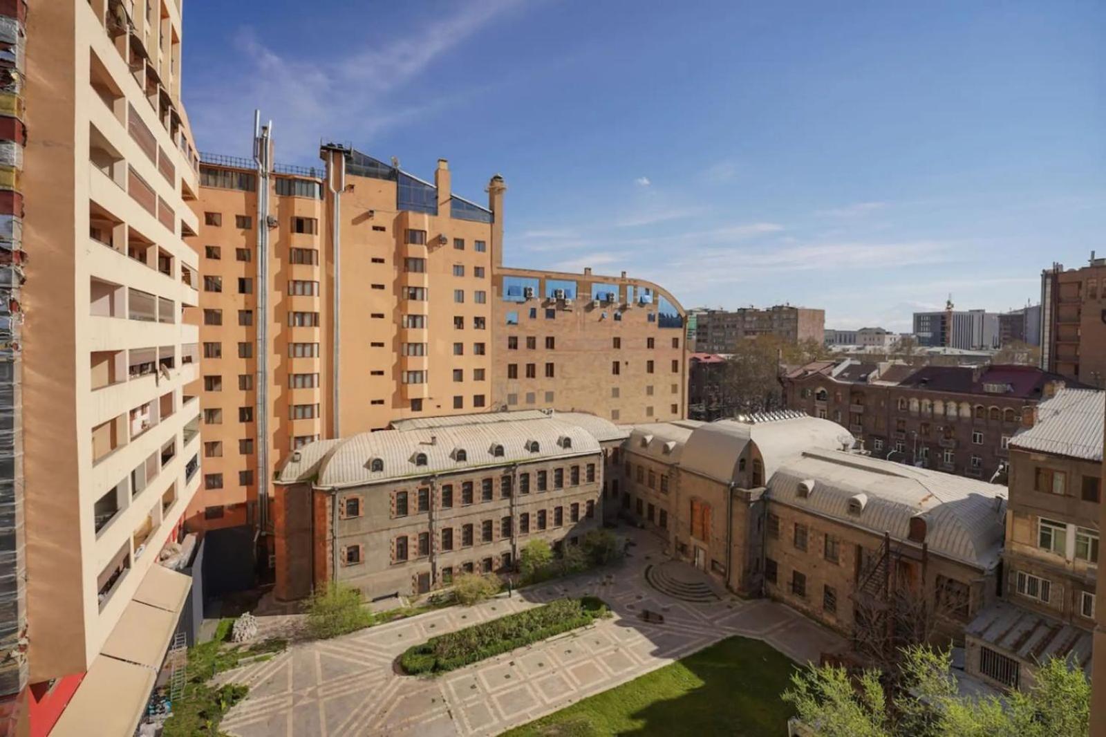 Fantastic Apartments Near Republic Square, Perfect Location, Mystreet Company Ereván Exterior foto