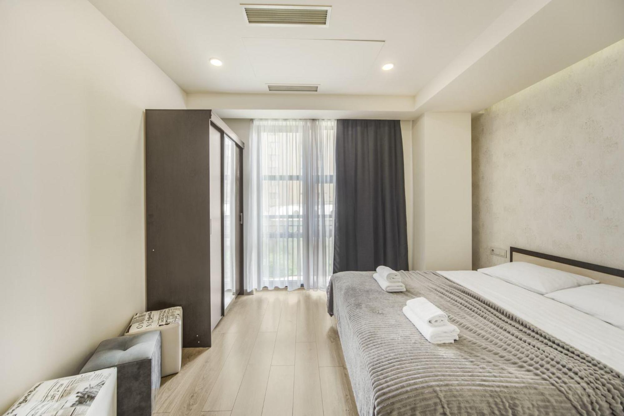 Fantastic Apartments Near Republic Square, Perfect Location, Mystreet Company Ereván Exterior foto
